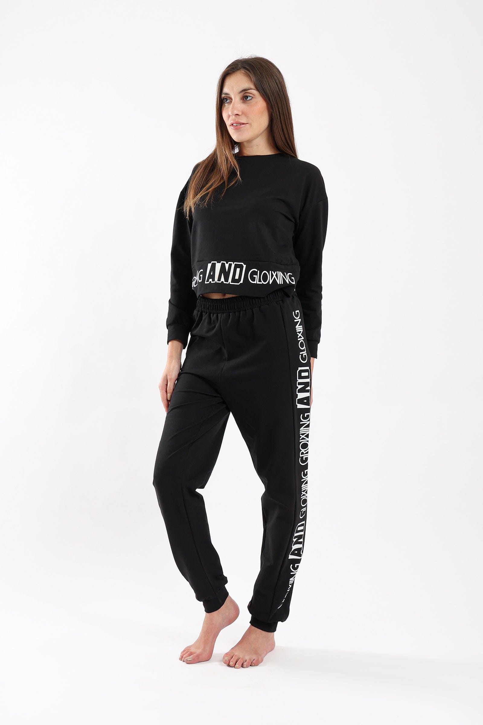 كارينا طقم بيجامة شتوي تيشيرت بطبعة كم طويل وبنطلون