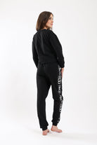 كارينا طقم بيجامة شتوي تيشيرت بطبعة كم طويل وبنطلون