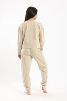 كارينا طقم بيجامة شتوي تيشيرت بطبعة كم طويل وبنطلون