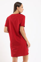 كارينا فستان نوم قصير بطبعة كرتونية بورجوندي فاتح