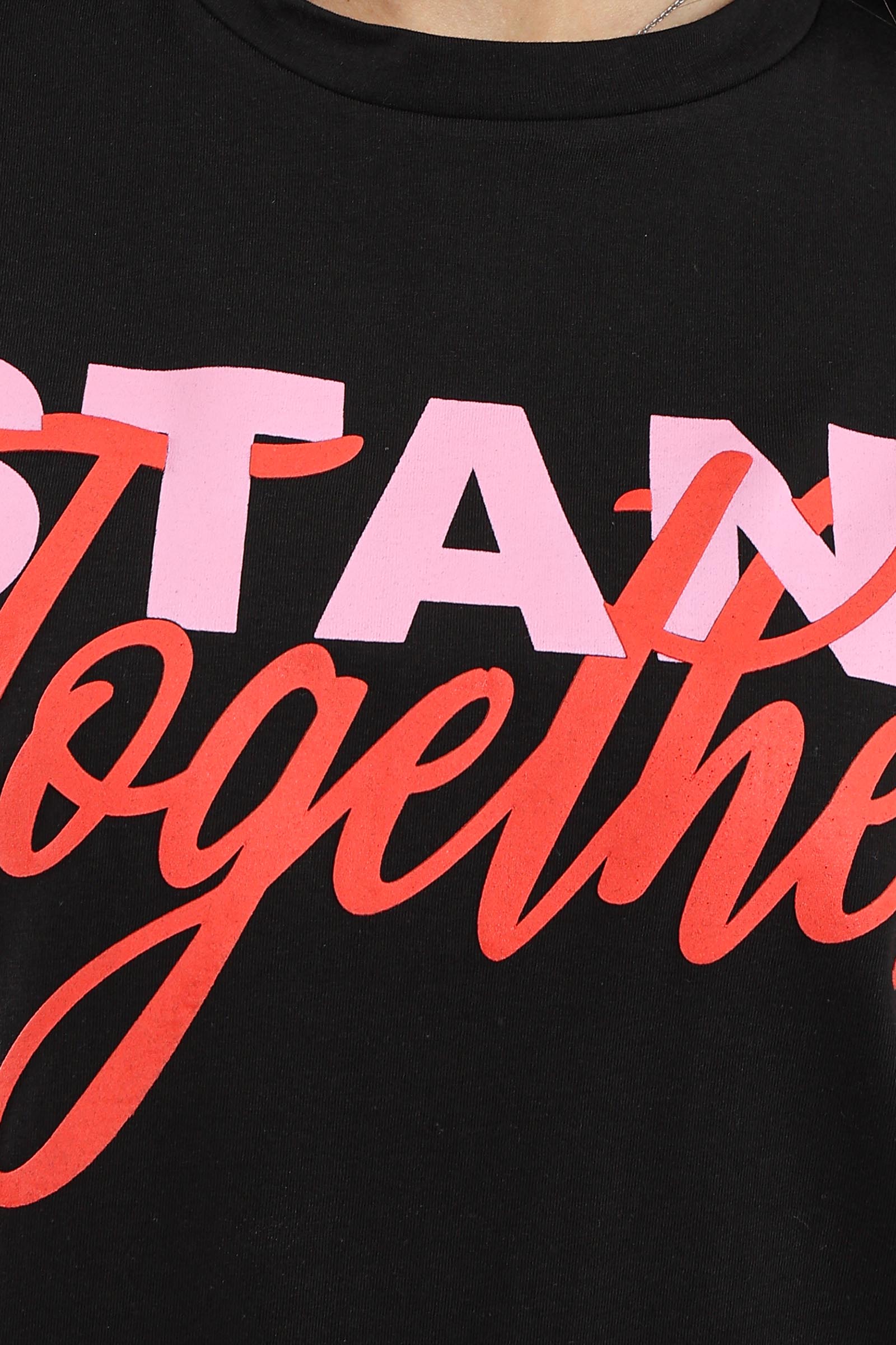 كارينا تي شيرت مطبوع نص كم