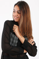 كارينا قميص شفاف بجيوب مربعات نسائي أسود