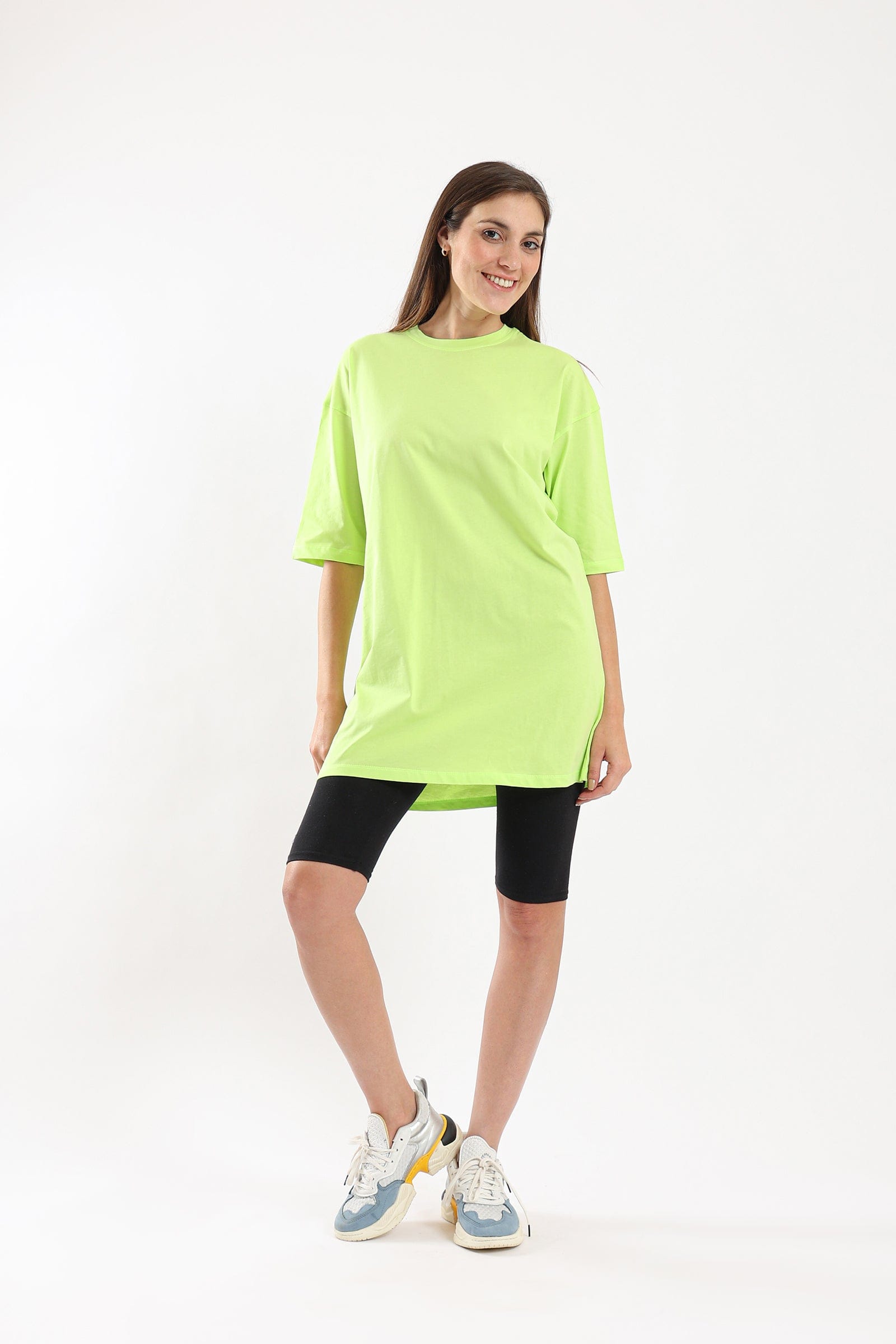 كارينا تي شيرت أوفر سايز بطبعة من الخلف