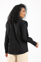 كارينا قميص سادة بأزرار أمامية كتف مدبب كم طويل