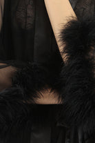 كارينا روب شفاف كم طويل مزين بالريش برباط على الخصر أسود