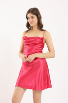 كارينا قميص نوم قصير ناعم بحمالات فوشيا