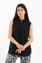 كارينا قميص سادة بأزرار أمامية وبياقة كت