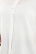 كارينا قميص سادة بأزرار أمامية وبياقة كت