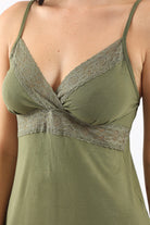 كارينا قميص نوم دانتيل بحمالات