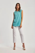 داليدرس بلوزة نسائة سادة بدون أكمام