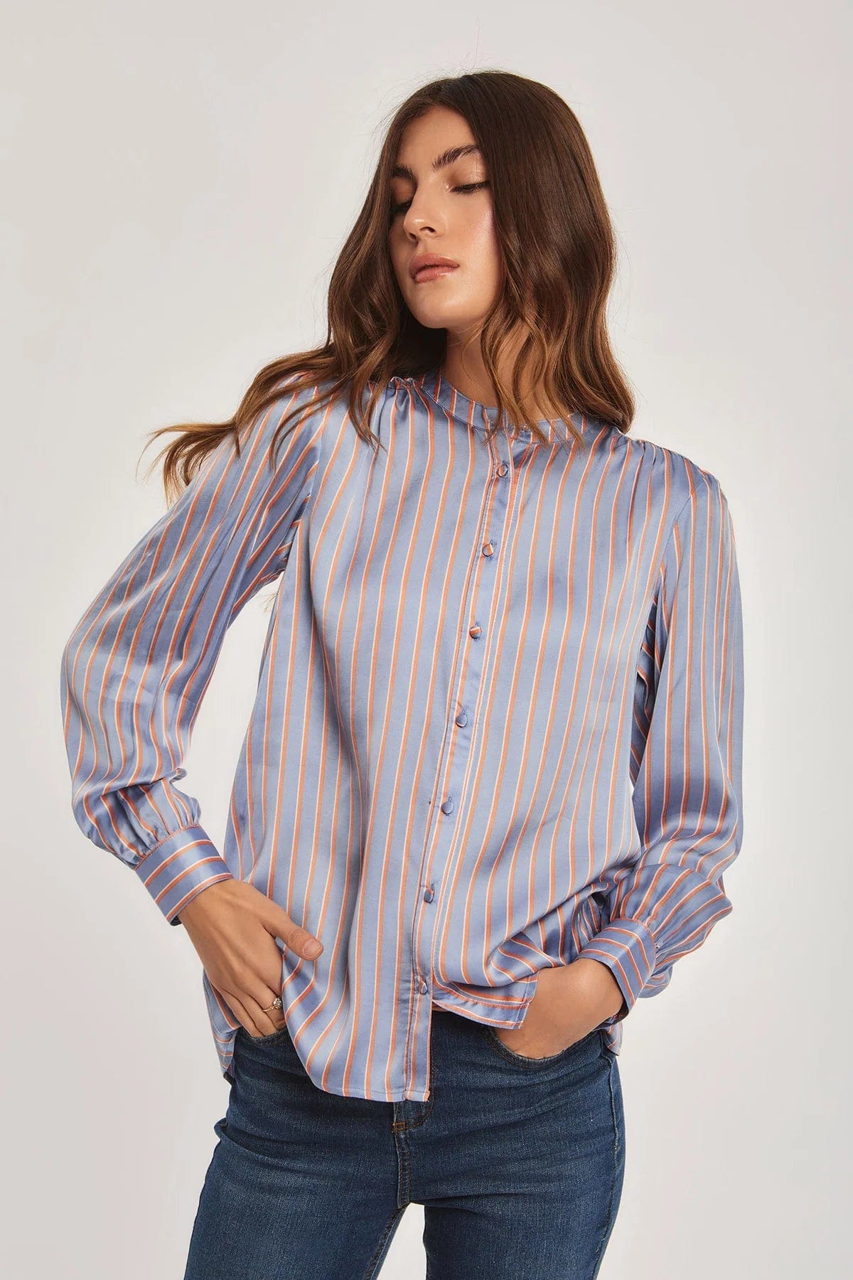 داليدرس بلوزة مخططة بالطول بأزرار أمامية أرجواني