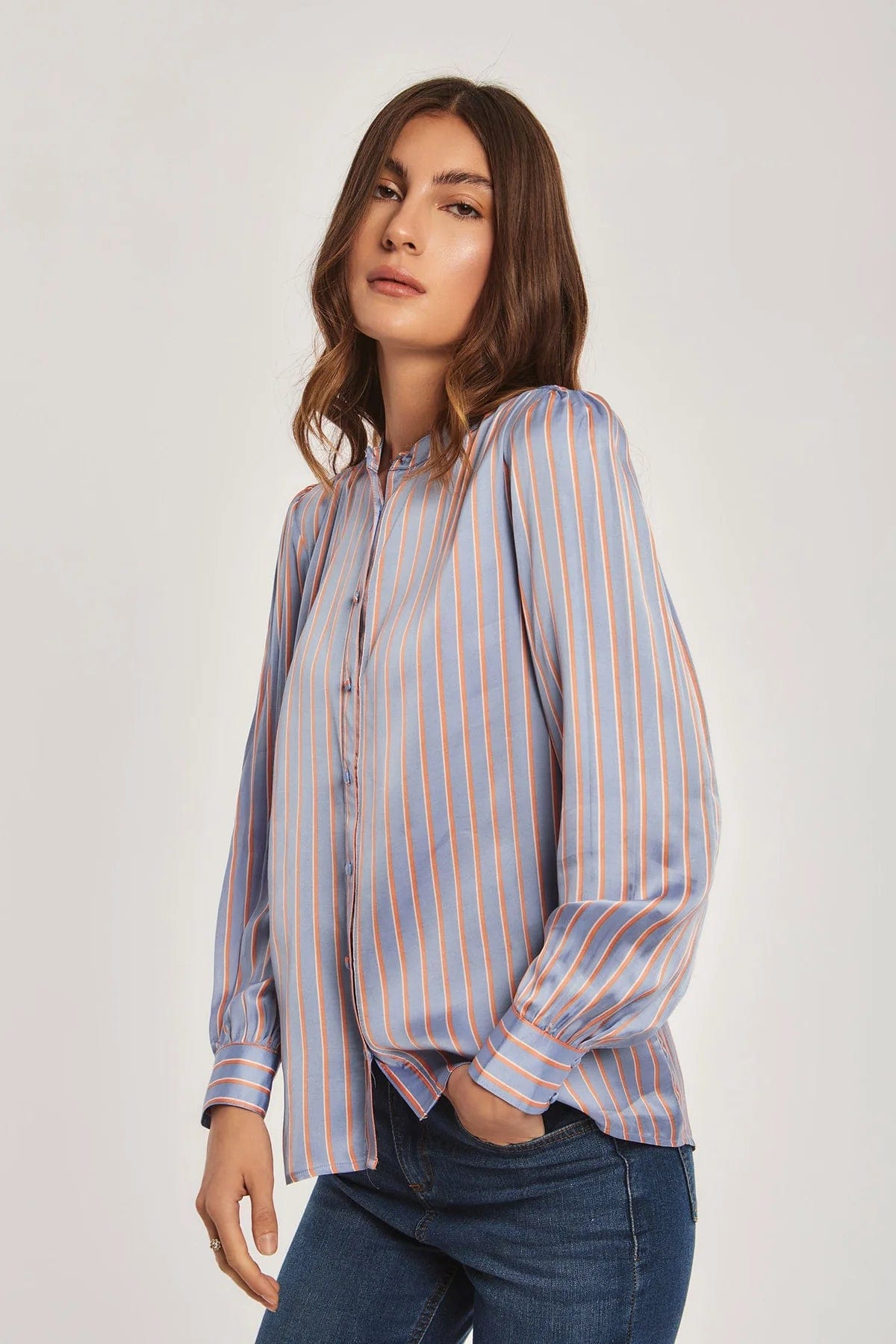 داليدرس بلوزة مخططة بالطول بأزرار أمامية أرجواني