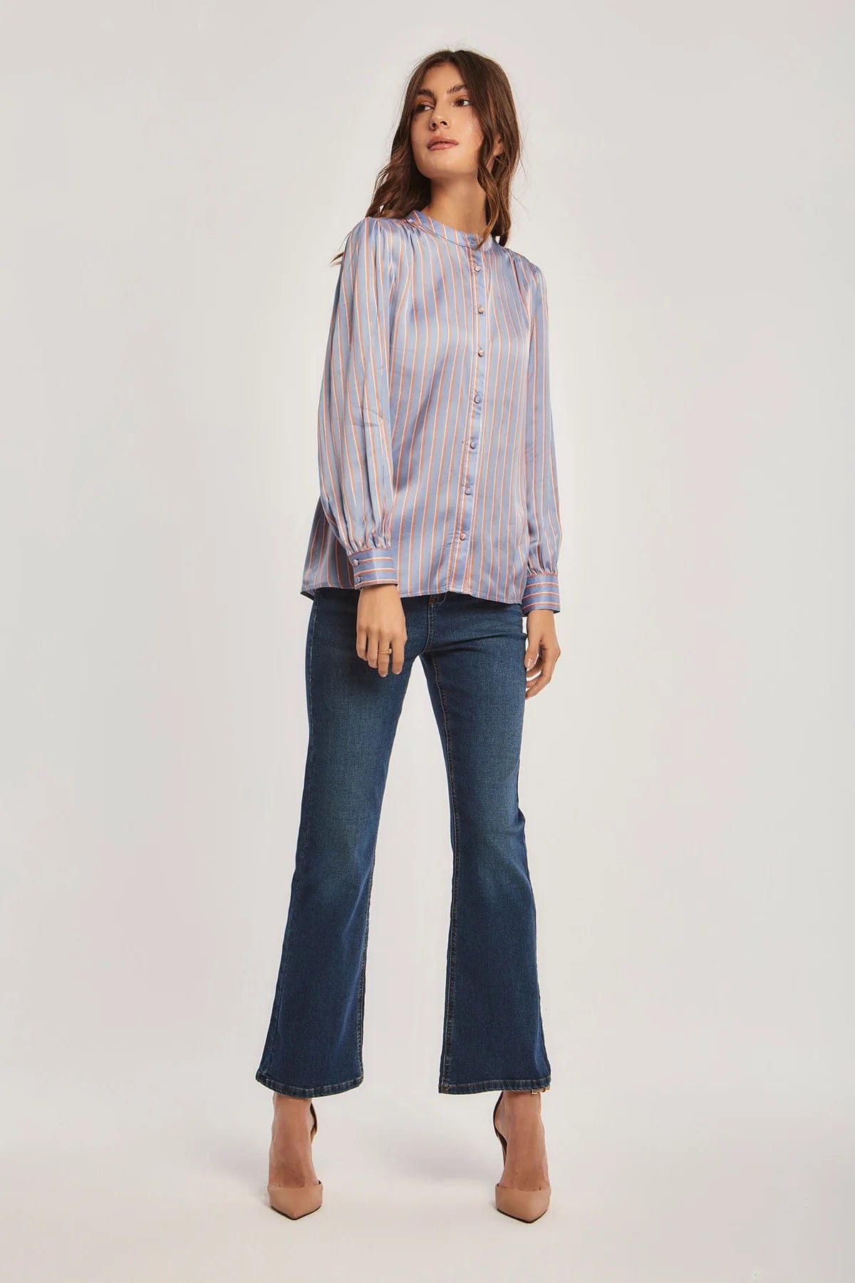 داليدرس بلوزة مخططة بالطول بأزرار أمامية أرجواني