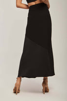 داليدرس تنورة نسائية طويلة بخصر مرتفع أسود