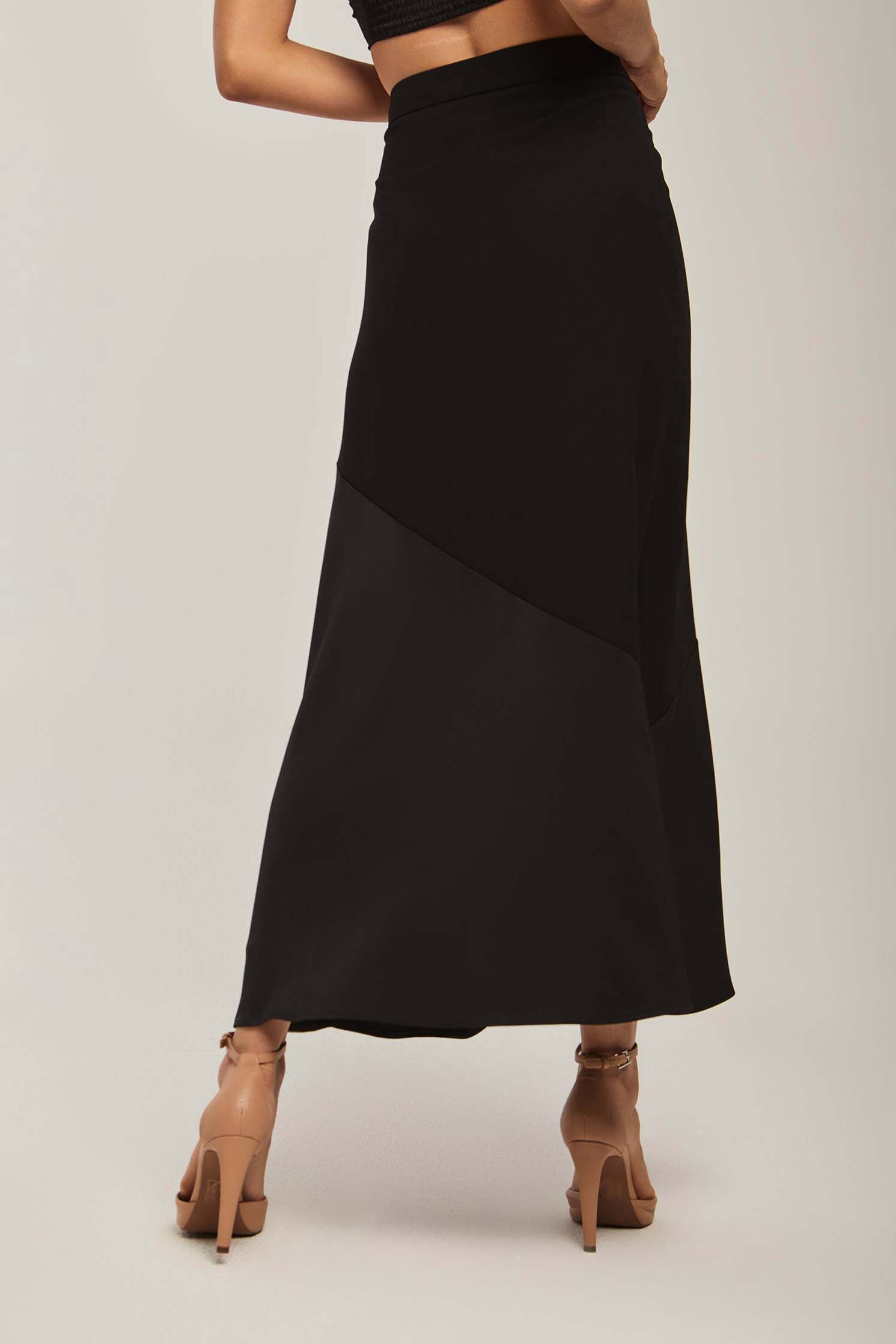 داليدرس تنورة نسائية طويلة بخصر مرتفع أسود