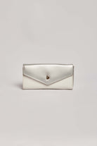 داليدرس محفظة نسائية جلد فضي وأبيض