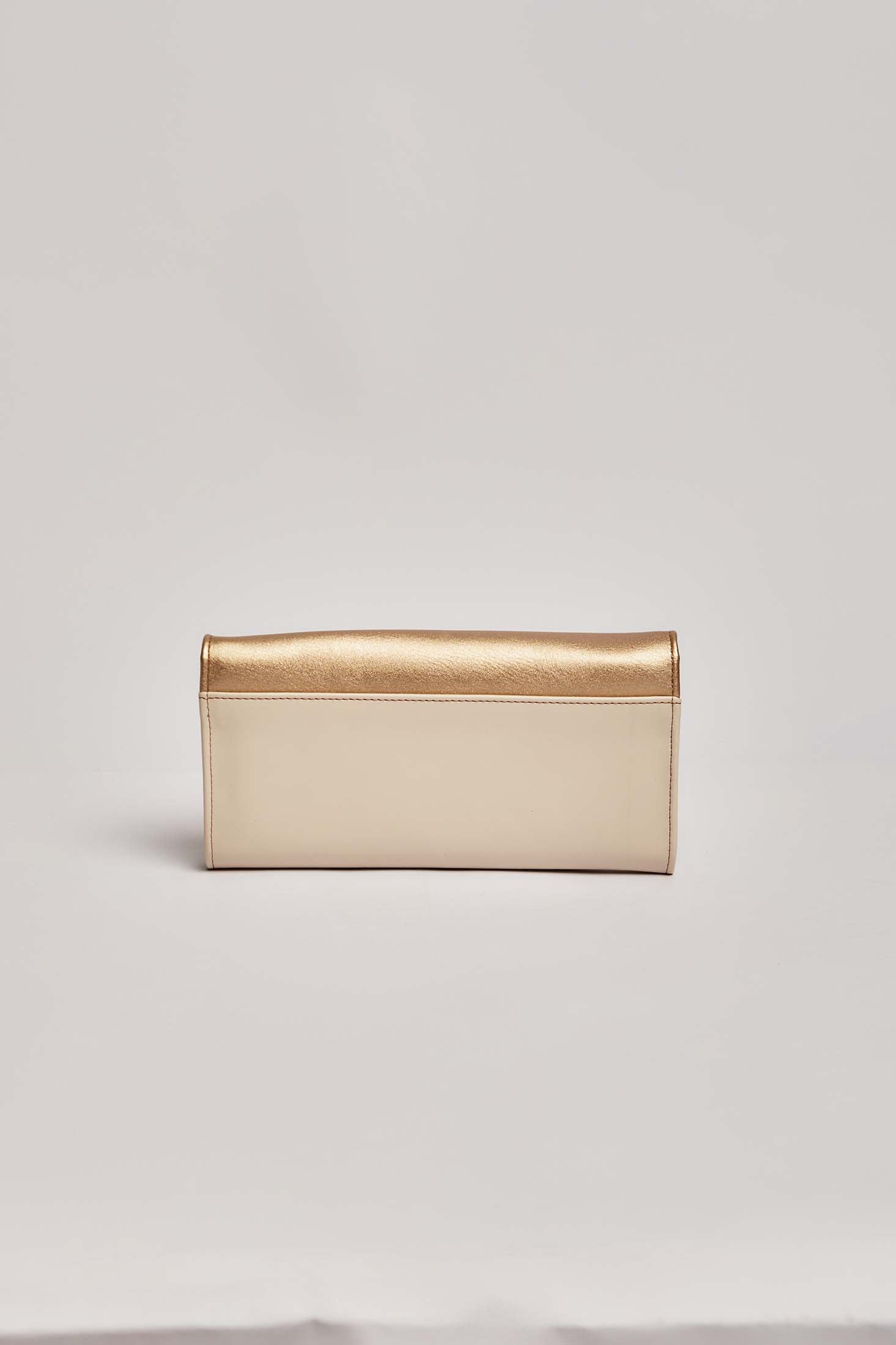 داليدرس محفظة نسائية جلد فضي وأبيض