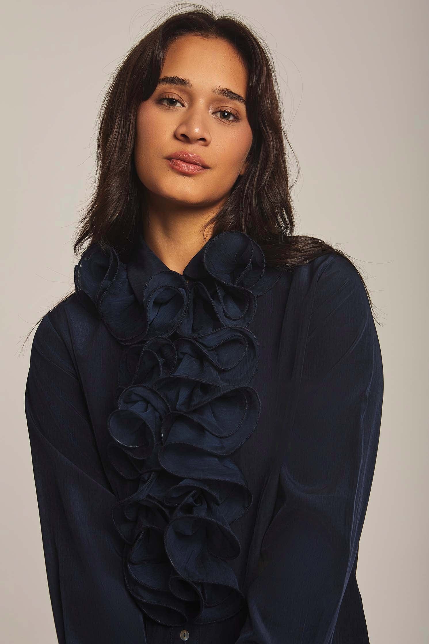 داليدرس بلوزة نسائية بكرانيش في المنتصف