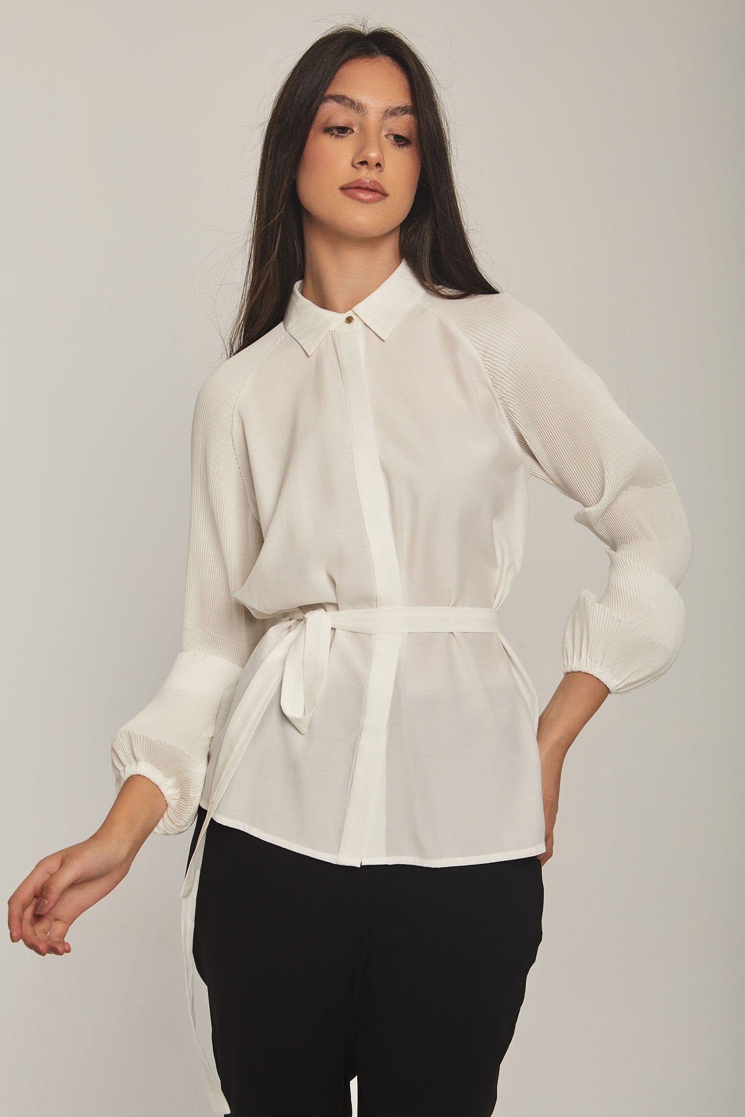 داليدرس بلوزة نسائي بحزام عالخصر أوف وايت