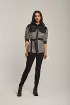 داليدرس جاكيت نسائي مزين بجلد أسود