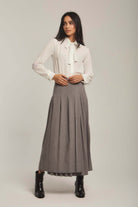 داليدرس تنورة نسائية ميدي بكسرات رمادي