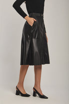 داليدرس تنورة نسائية قصيرة جلد أسود