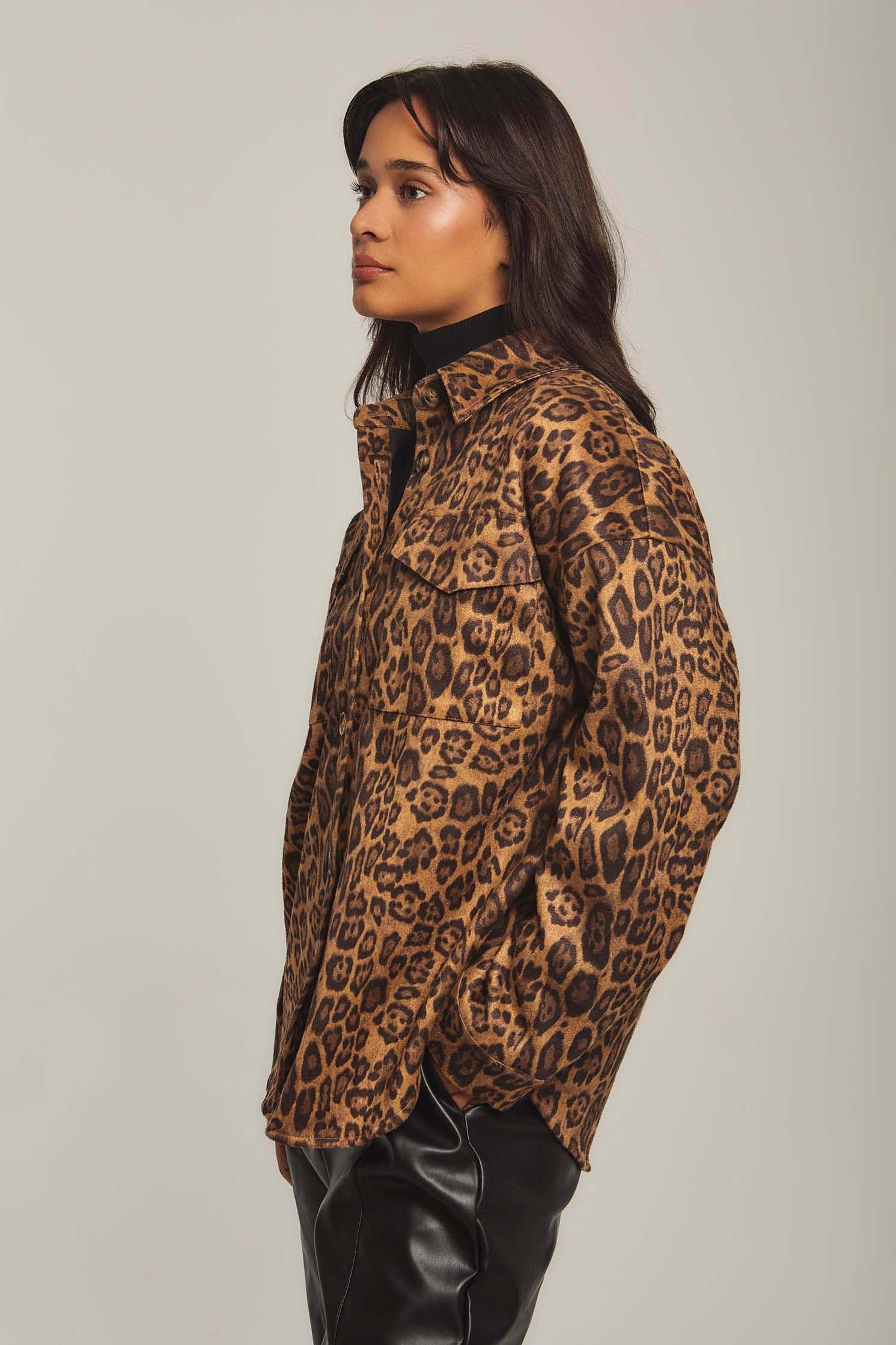 داليدرس قميص ثقيل نسائي بطبعة تايجر فهد