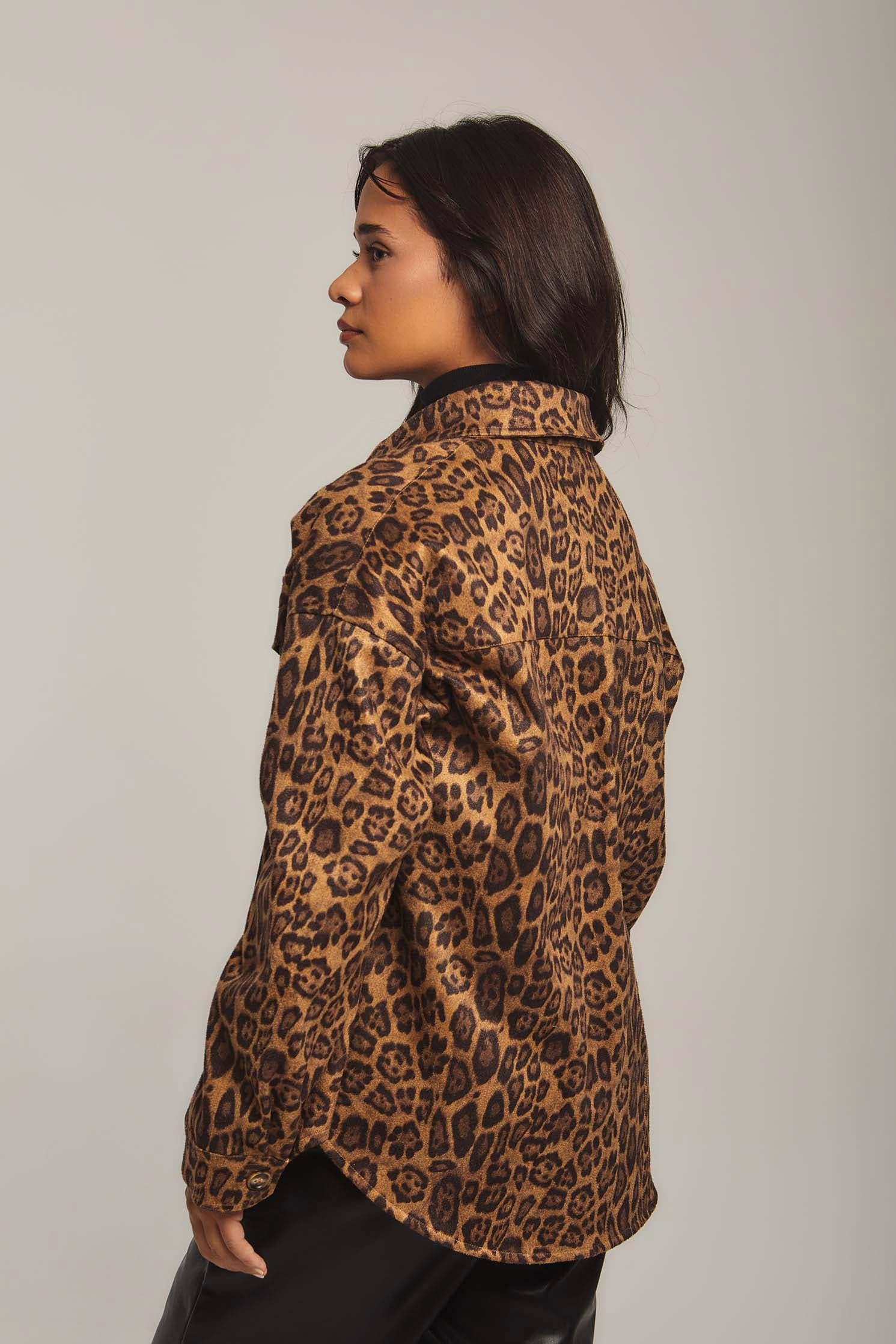 داليدرس قميص ثقيل نسائي بطبعة تايجر فهد