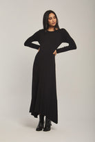 داليدرس فستان نسائي اسود ساده