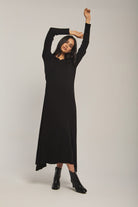 داليدرس فستان نسائي اسود ساده