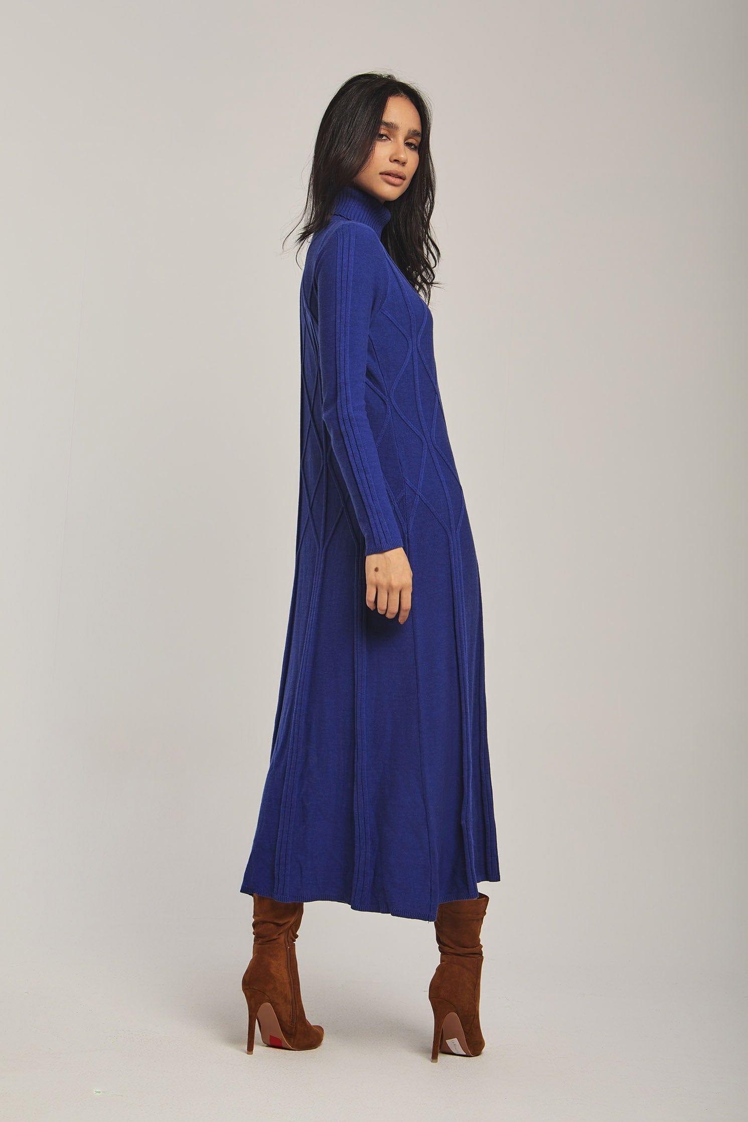 داليدرس فستان نسائي مطرز قطن أبيض