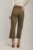 داليدرس بنطلون نسائي قصير واسع جينز زيتوني