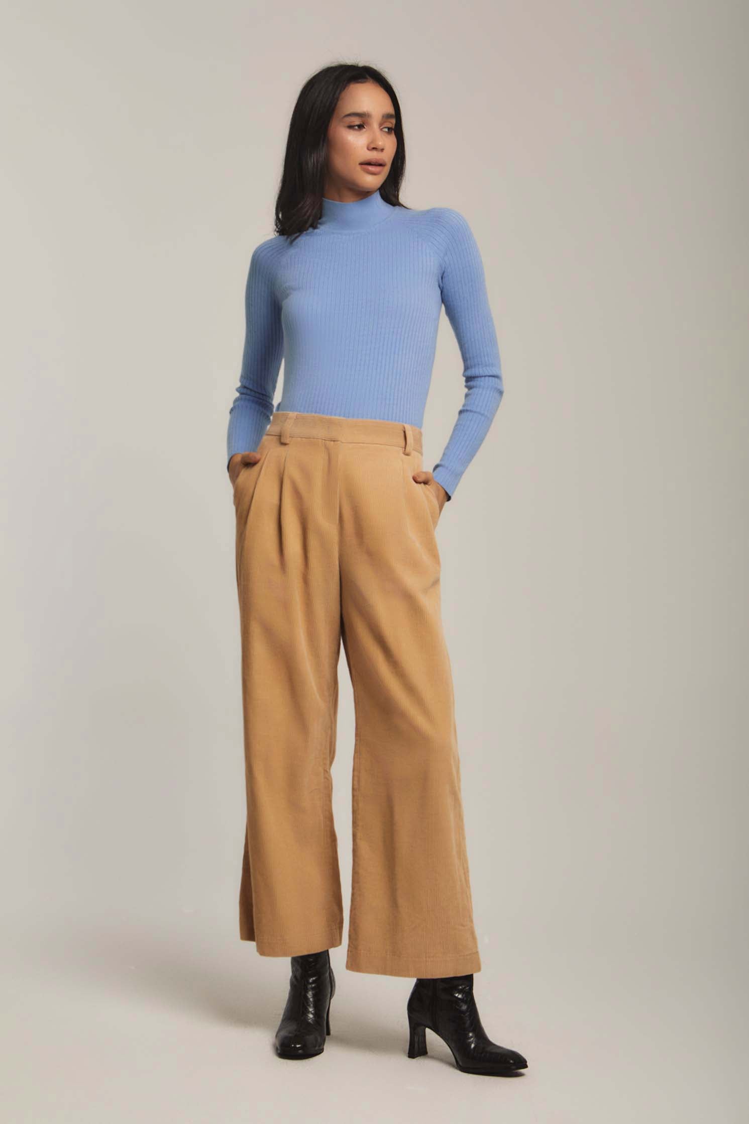 داليدرس بنطال نسائي مضلع بكسرات أصفر شاحب