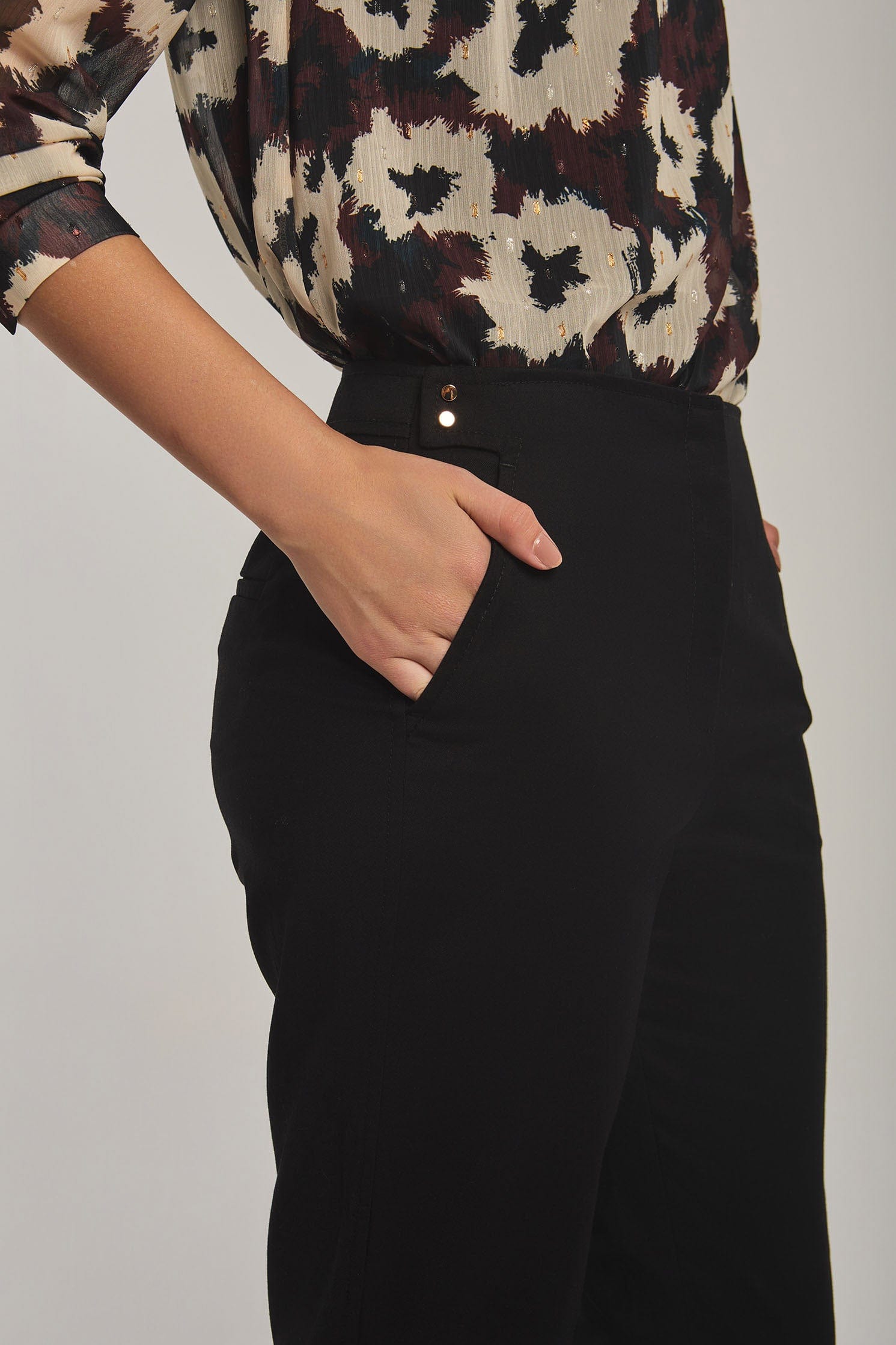 داليدرس بنطال نسائي رمي سادة بأزرار على الجانبين أسود