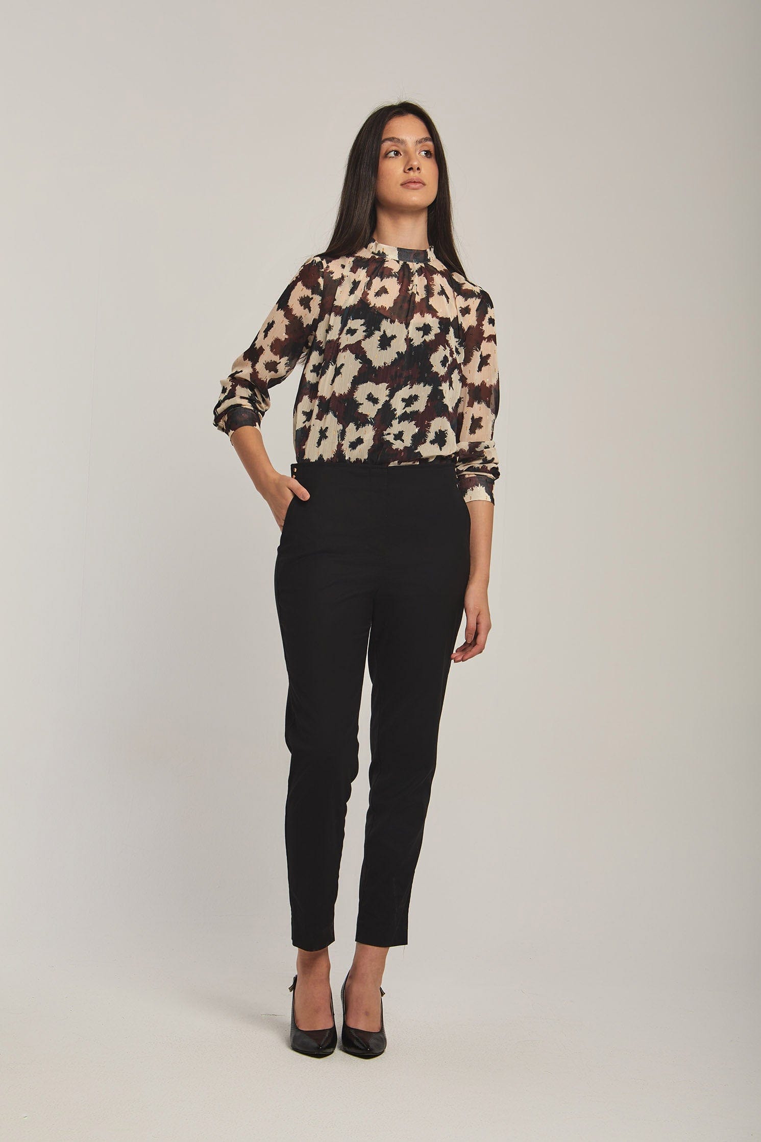 داليدرس بنطال نسائي رمي سادة بأزرار على الجانبين أسود