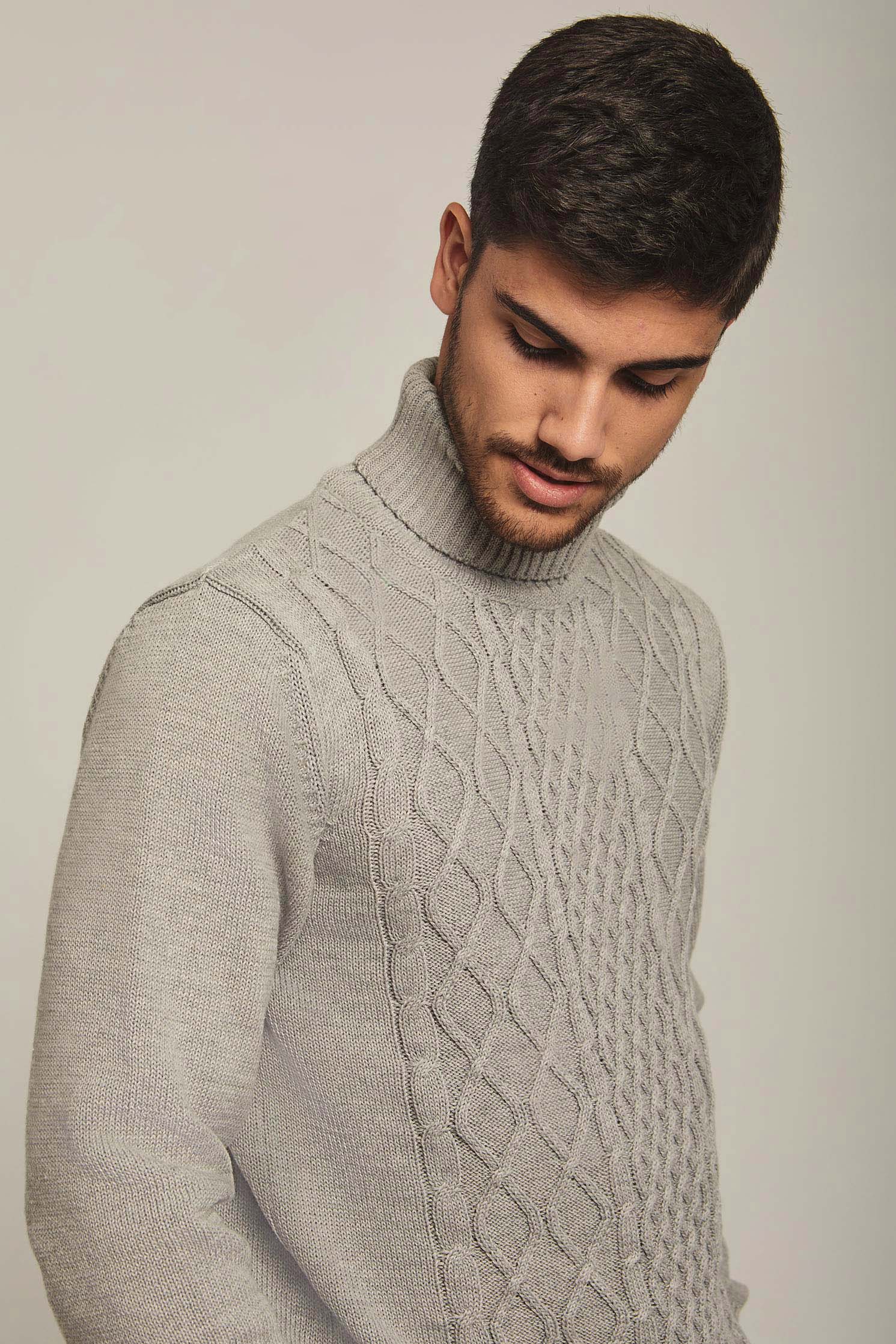 داليدرس بلوفر رجالي مشغول وياقه عاليه