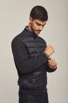 داليدرس جاكيت بامب رجالي بسوسته واكمام قماش أزرق داكن