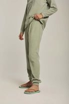 داليدرس بيجامة نسائية بتطريز خفيف على الصدر