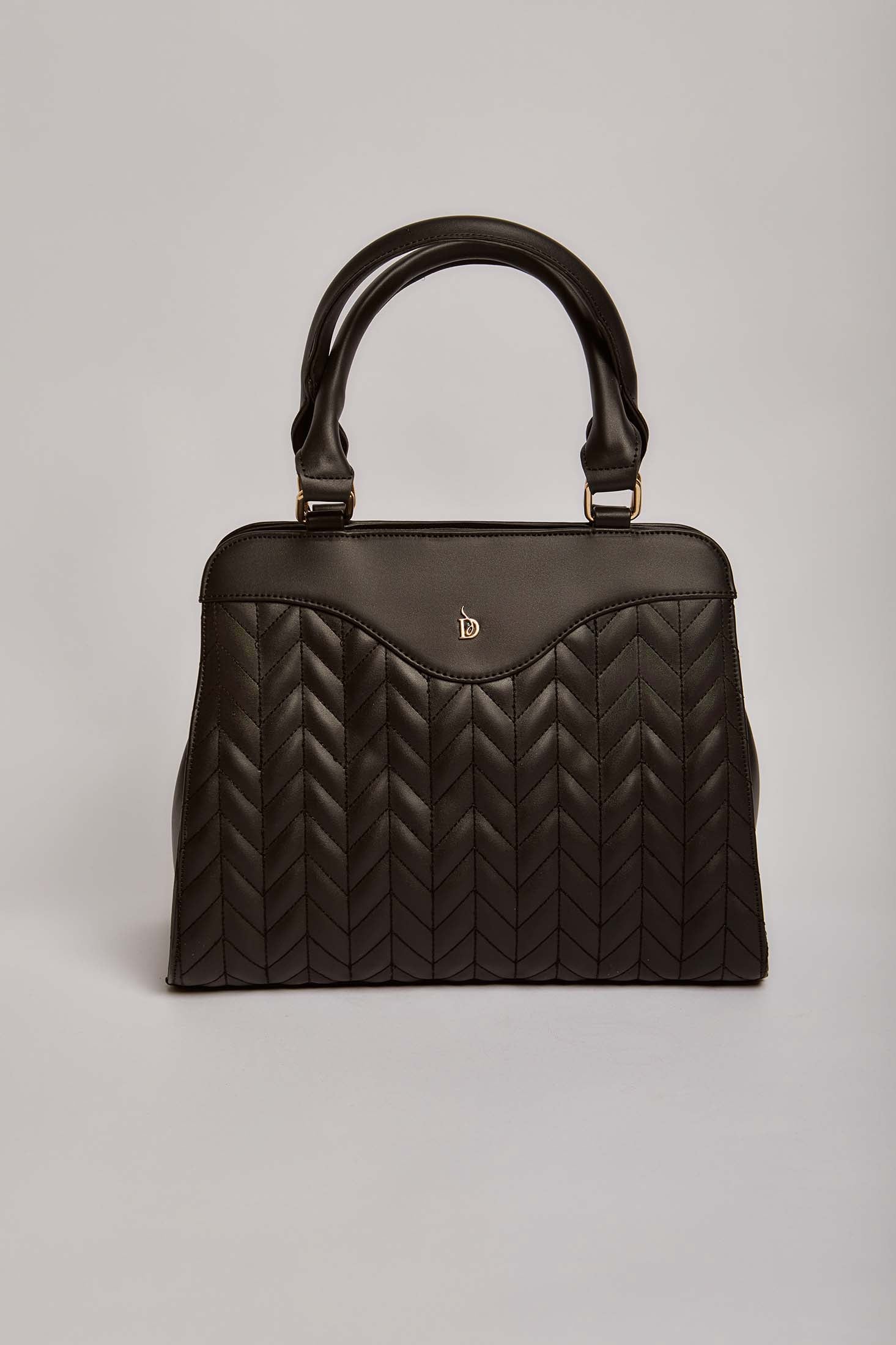 داليدرس شنطة جلد نسائي مطرزة أسود