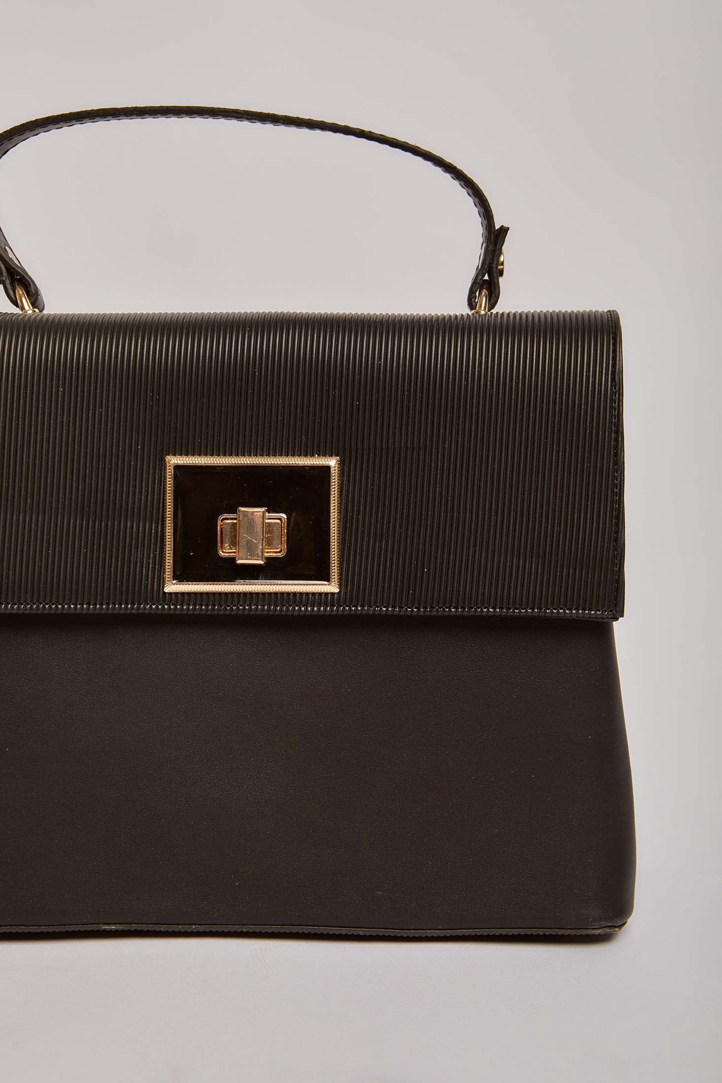 داليدرس شنطة جلد نسائي بكبسوله أسود