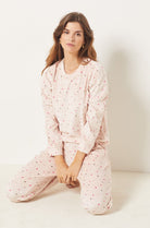 اتام بيجامة قطعتين منقطة طويلة بكم طويل نسائي بيج فاتح