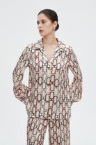 ميكا بلوزة نسائية منقوشة بياقة وأكمام طويلة