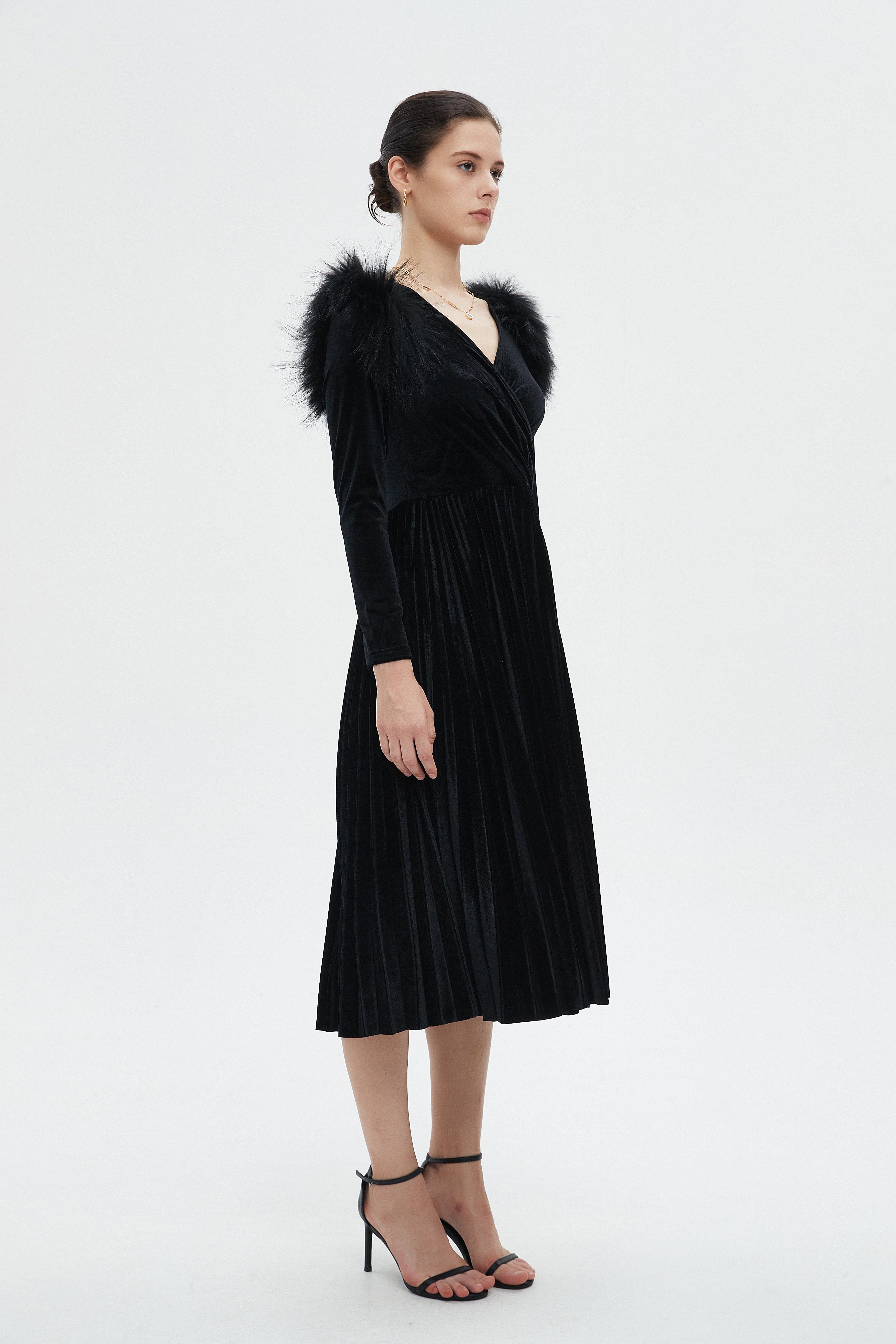 ميكا فستان نسائي بكم طويل وأزرار أمامية للركبة