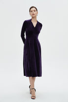 ميكا فستان مخملي نسائي للركبة بأكمام طويلة ونصف كشكش