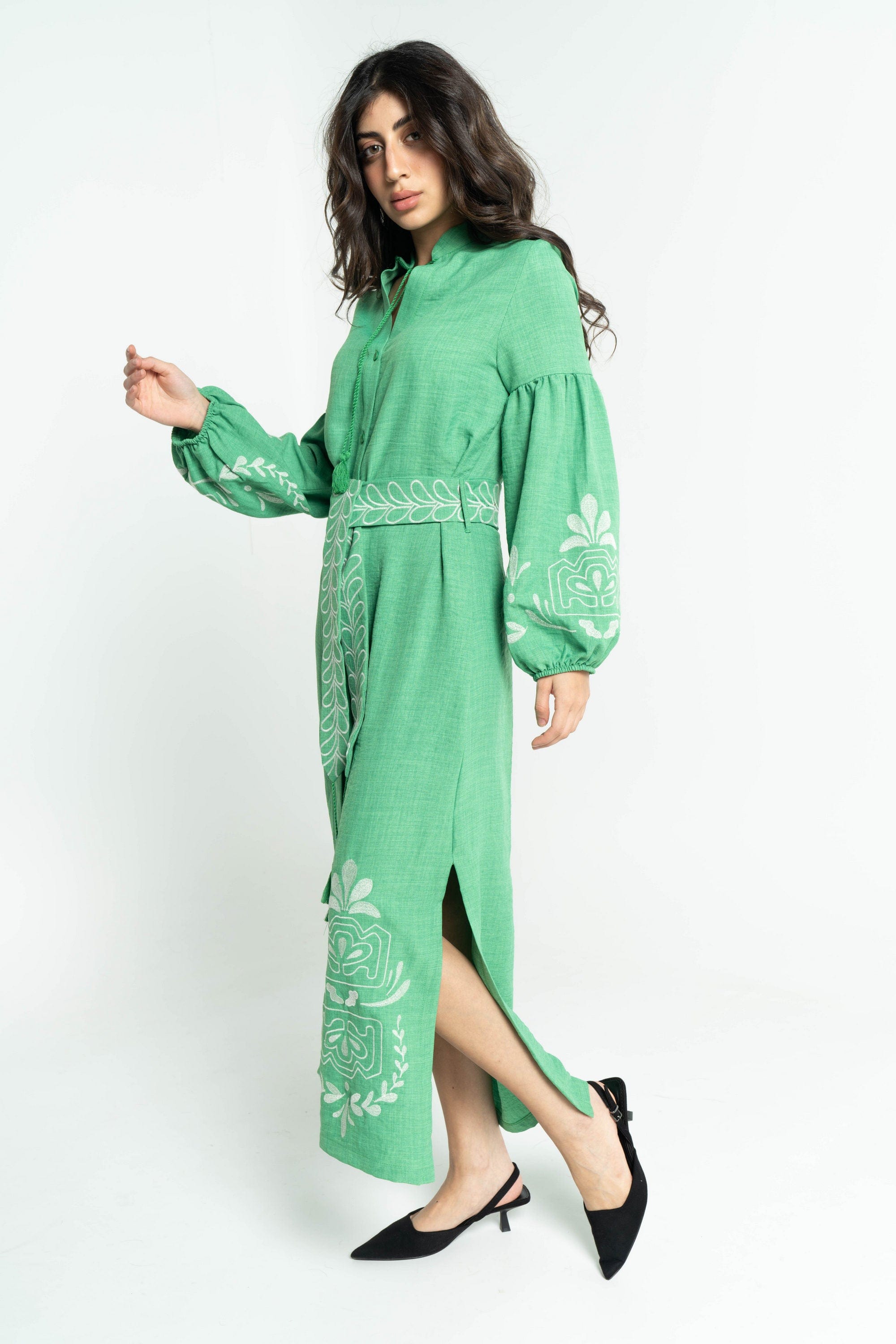 ببل فاشن فستان نسائي طويل منقوش من الكم ومن الاسفل وبحزام على الخصر