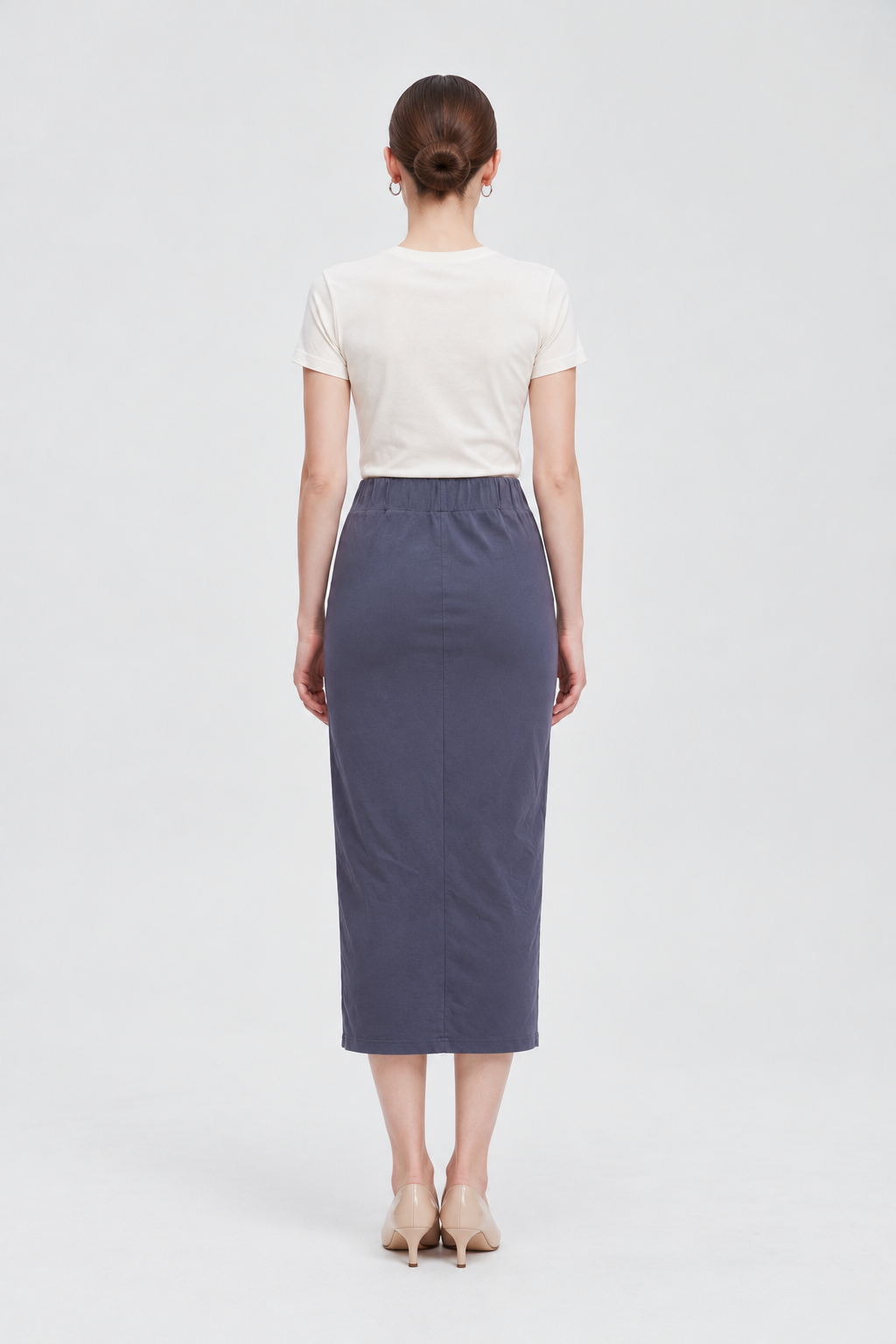 BS8035 grey back - model alice
