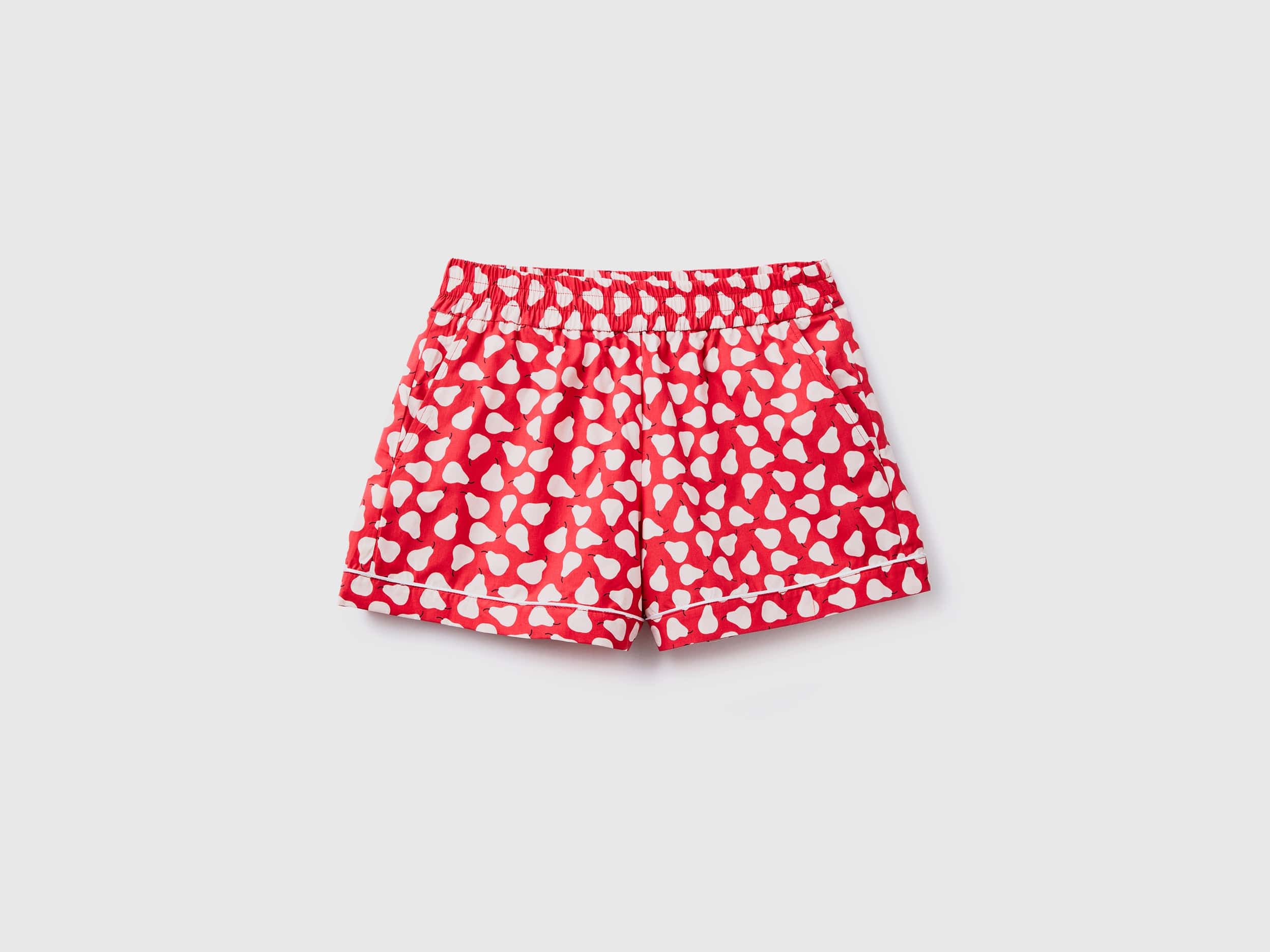 يونايتد كولورز اوف بينيتون شورت نسائي بنقشة فواكه