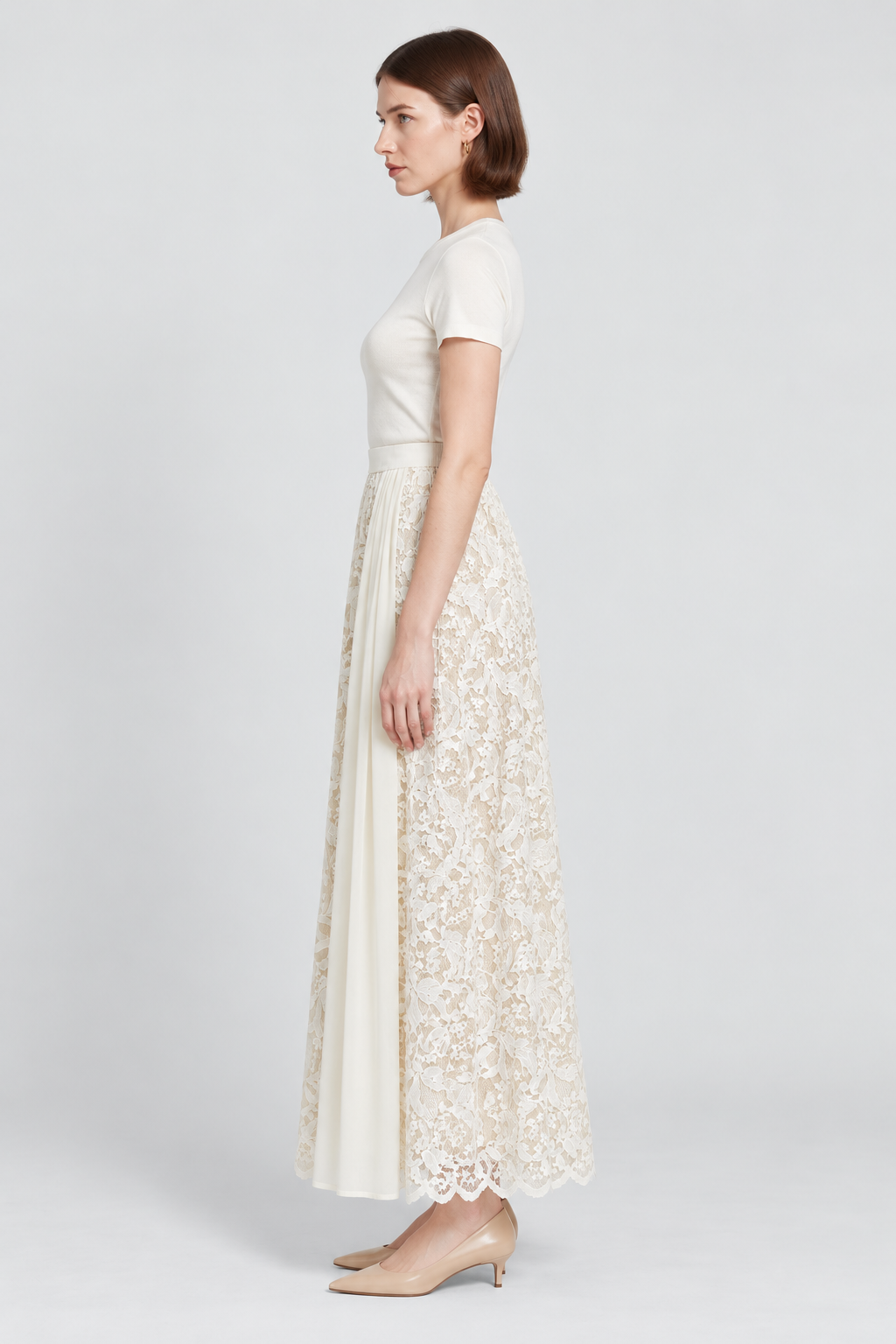 CH014-21Q203 white side - model Maria