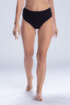 كارينا سروال داخلي سادة ناعم الملمس