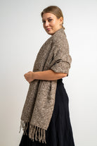 ميكا شال كبير منقوش بخيوط نسائى